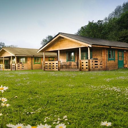Lake Pochard Holiday Lodges South Cerney Dış mekan fotoğraf